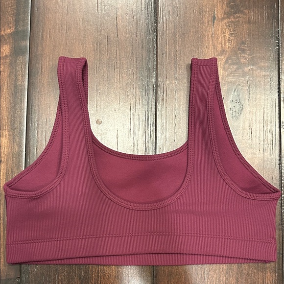 Nike Women's Ribbed Sports Bra - Burgundy- NWOT - Picture 2 of 2